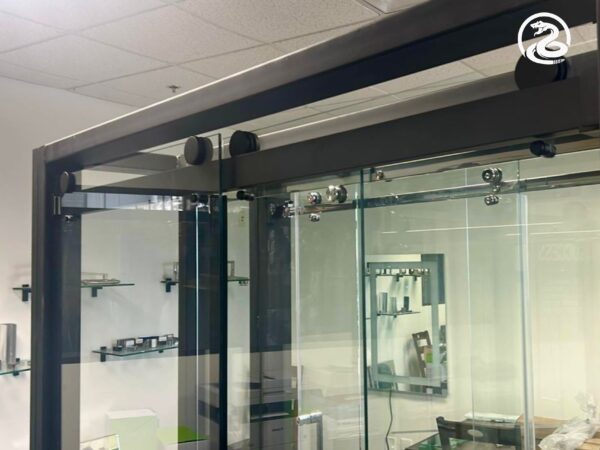 Lynx 1/4" Barn Door Shower Double Slide Complete with Glass LYNX6070 - Image 3